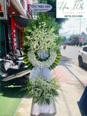 Vòng hoa lan trắng viếng đám tang sang trọng