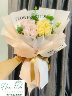 Bó hoa sáp thơm 11 bông hồng kem mix vàng nhạt