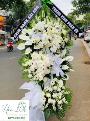 Kệ Hoa Chia Buồn - Phút Cuối tông màu trắng