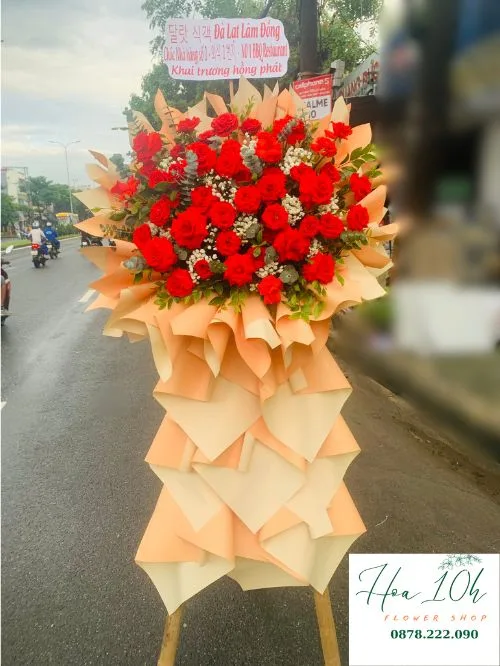 Kệ hoa khai trương màu đỏ sang trọng