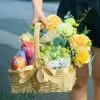 Giỏ hoa quả nhập khẩu chất lượng.