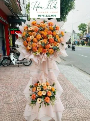 kệ hoa chúc mừng tông màu cam tây