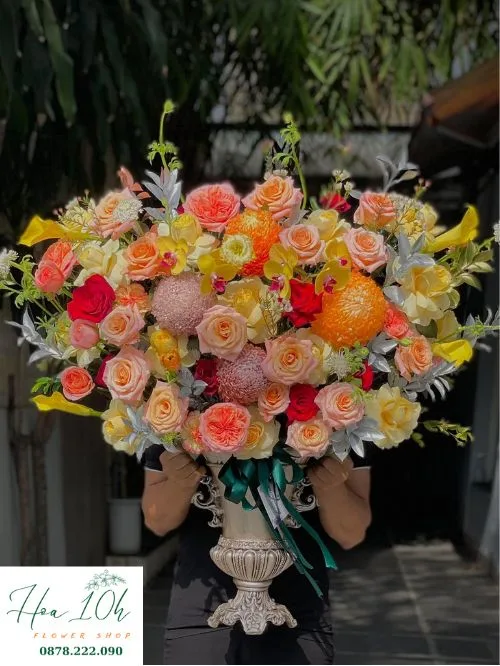 bình hoa để bàn họp, hội nghị.