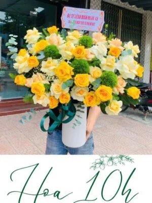 Bình hoa tông vàng xanh lá đẹp, trang trọng