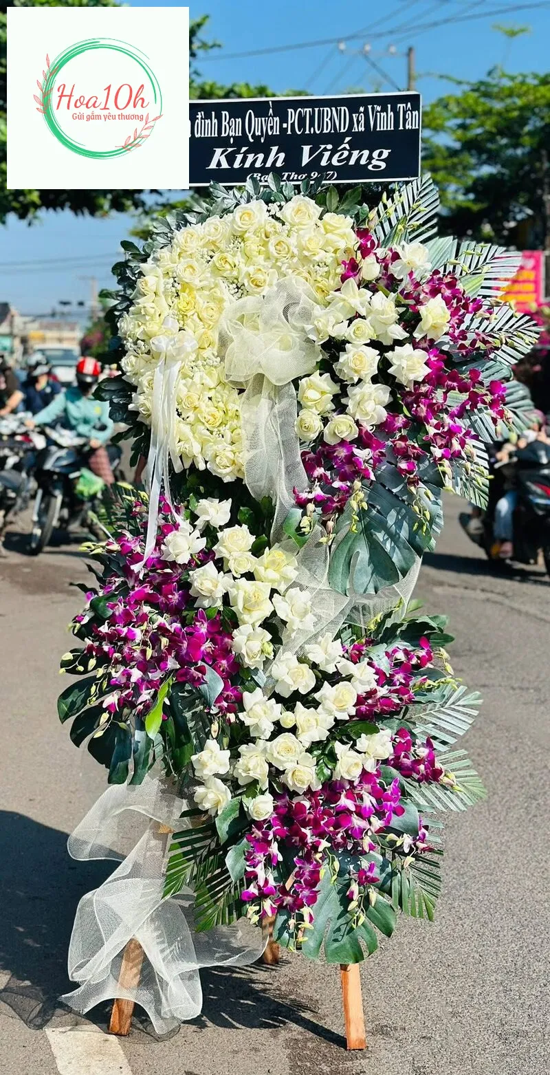 Chọn hoa phù hợp với độ tuổi và tôn giáo của người mất