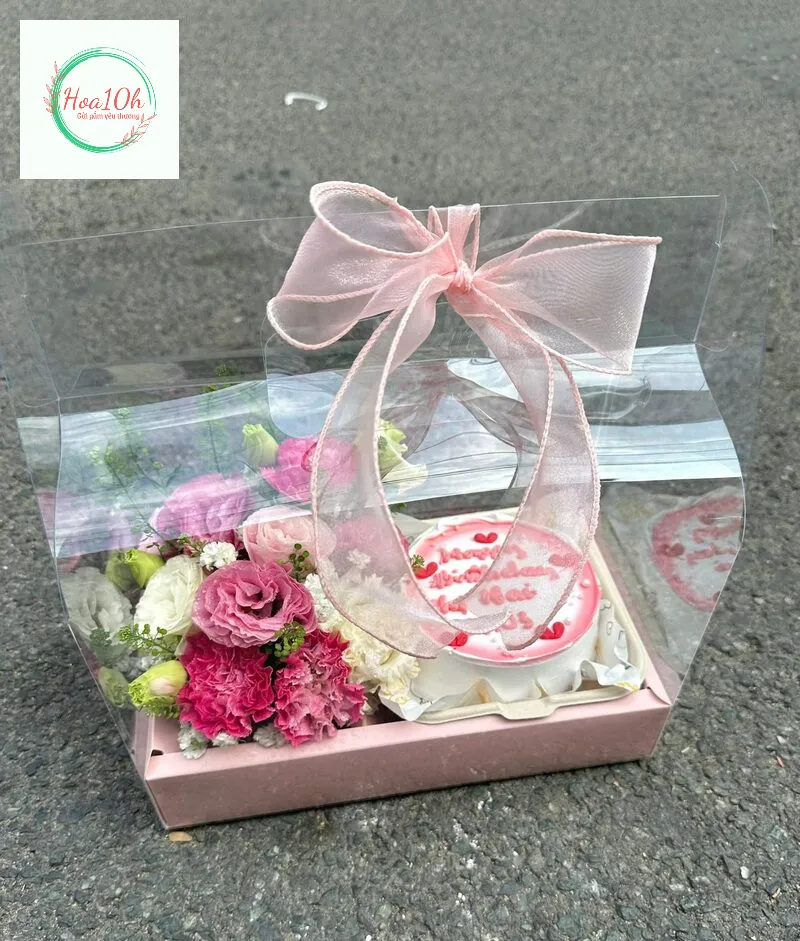 Mẫu hoa hồng kết hợp với bánh kem