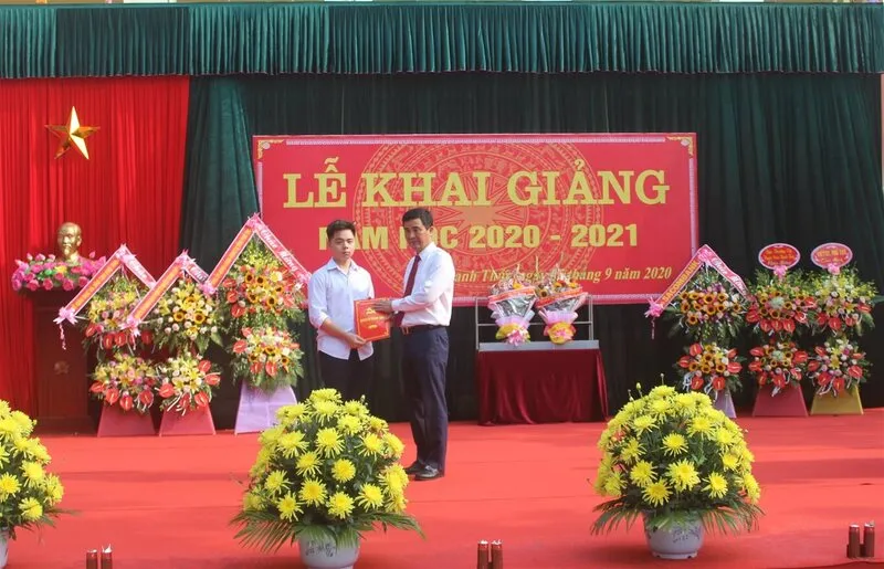 Hoa - biểu thị lời chúc tốt lành, lòng biết ơn và sự tôn kính