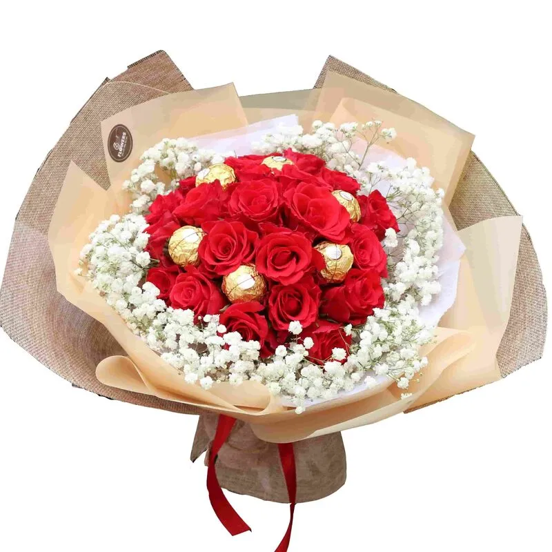 Bó hoa hồng đỏ kèm socola ngọt ngào