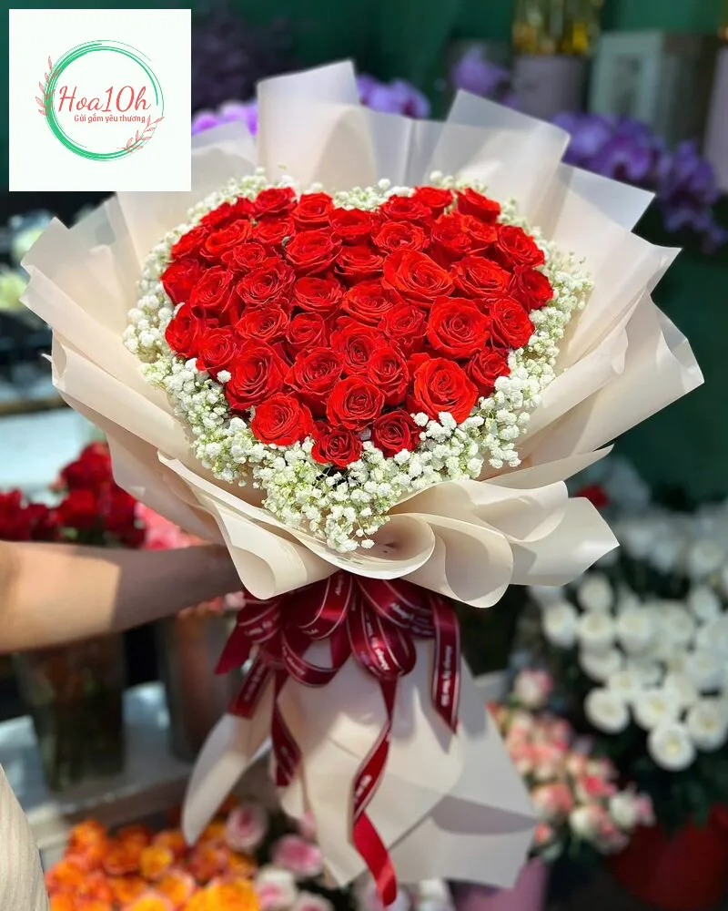 Bó hoa hồng đỏ lớn tặng vợ bán gái