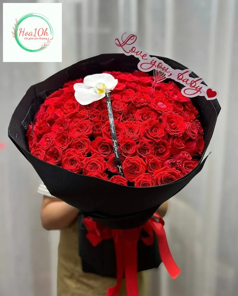 Bó hoa hồng tặng bán gái