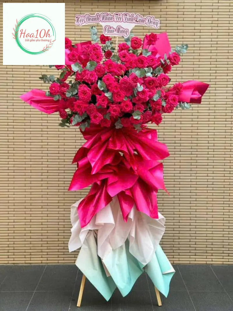 Kệ hoa hồng chúc mừng khai trương đẹp rực rỡ