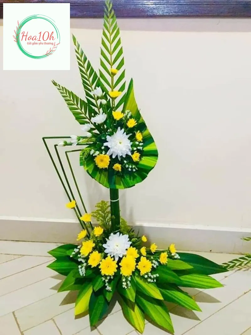 Mẫu cắm hoa bàn thờ Thần Tài 2 tầng cao